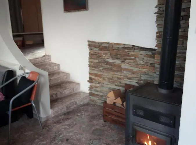 за гости алба Kazanlŭk