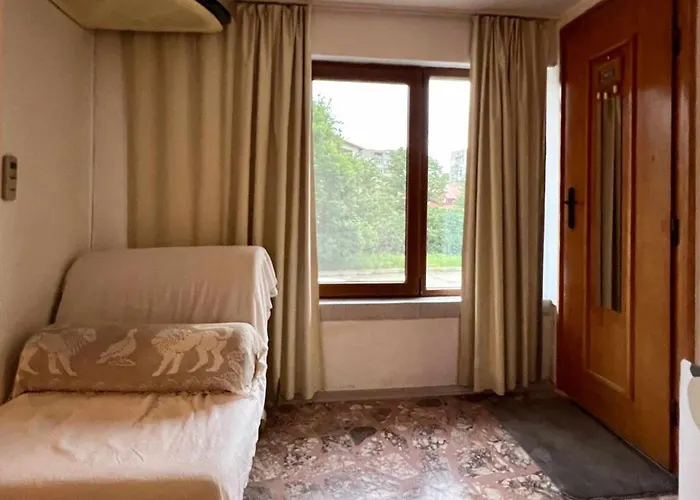 за гости алба 3* Kazanlŭk