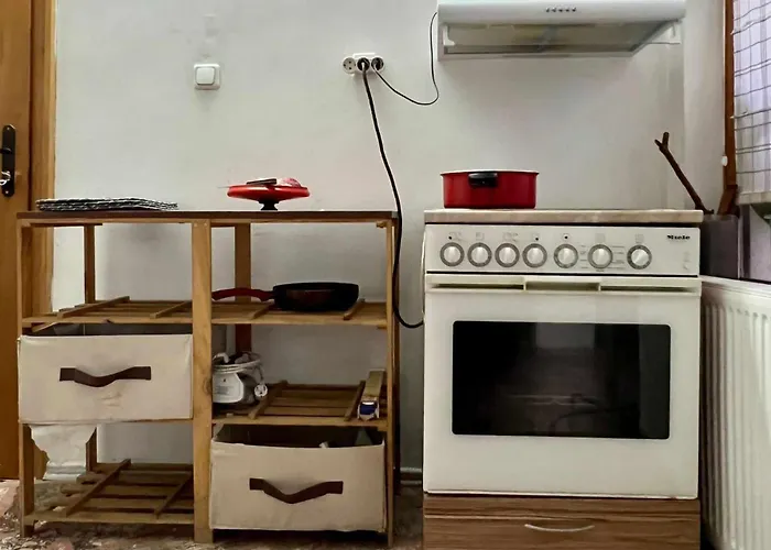 за гости алба 3*